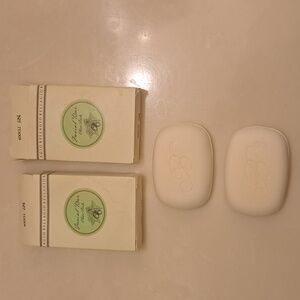Bellagio Resorts Casino in Las Vegas facial bars - Set Of 2